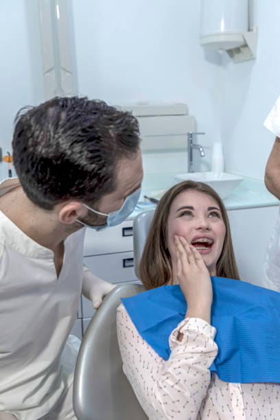 Best Emergency Treatment for Dental Infections or Abscesses in Palmetto Estates, FL
